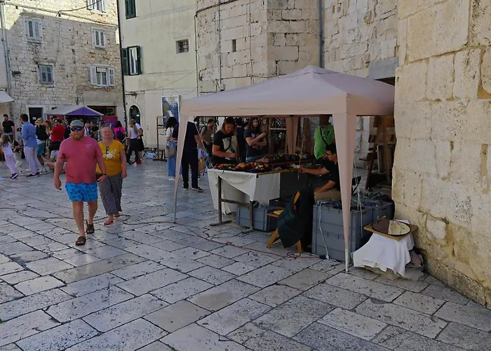 Staysplitbay Old Town Authentic Luxury * Сплит