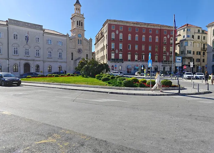 Staysplitbay Old Town Authentic Luxury Апартаменты *