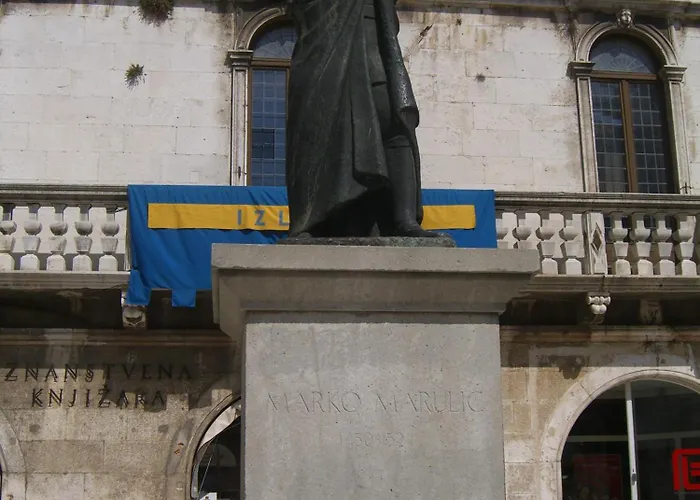 Staysplitbay Old Town Authentic Luxury Апартаменты