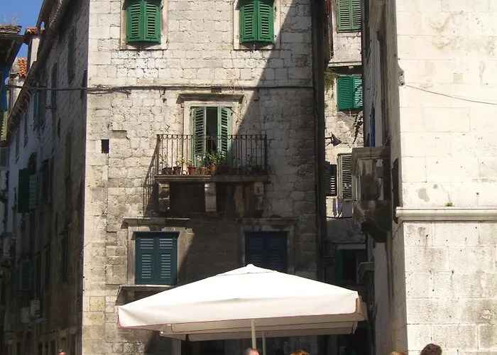 Апартаменты Staysplitbay Old Town Authentic Luxury