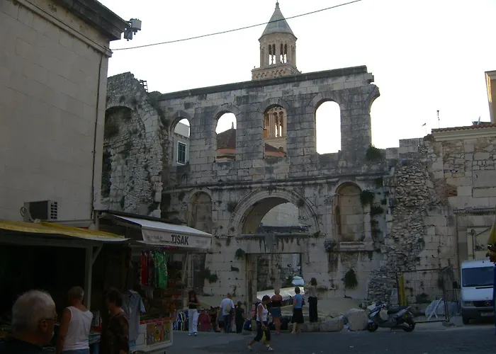 Staysplitbay Old Town Authentic Luxury Апартаменты