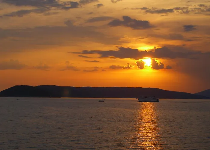 Staysplitbay Old Town Authentic Luxury Апартаменты *