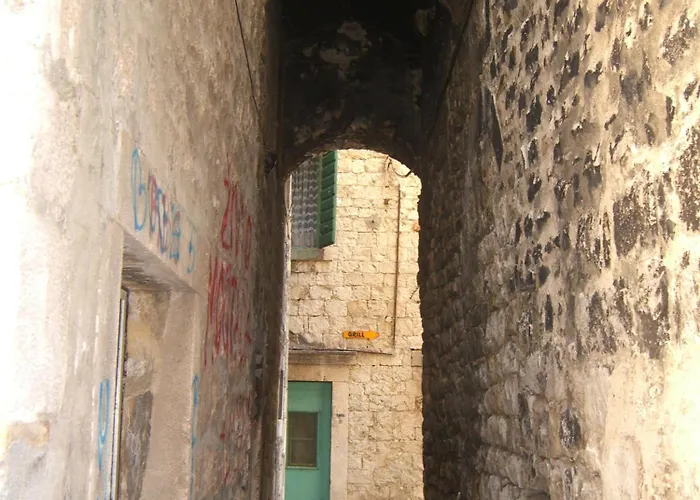 Апартаменты Staysplitbay Old Town Authentic Luxury