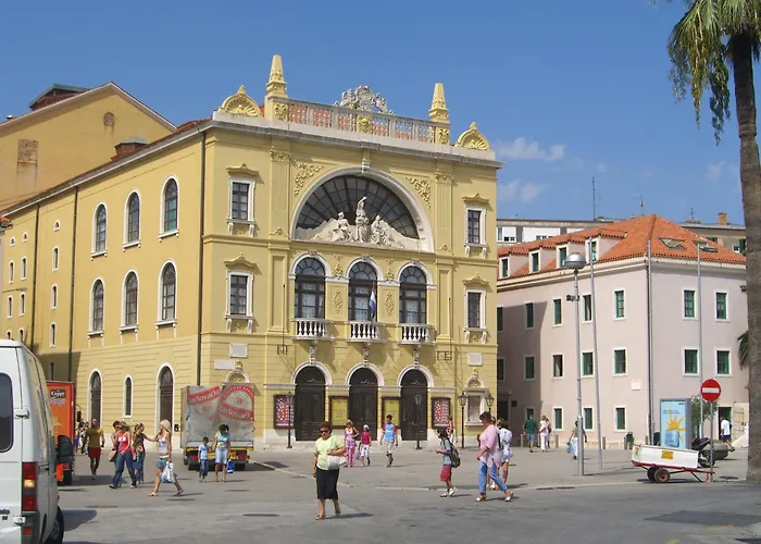 Апартаменты Staysplitbay Old Town Authentic Luxury